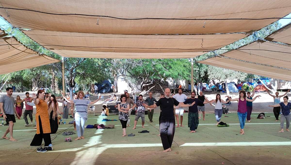 ציקונג בזום עם זהר וילסון